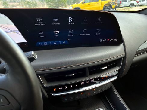 Used 2025 Cadillac CT5 V image 16