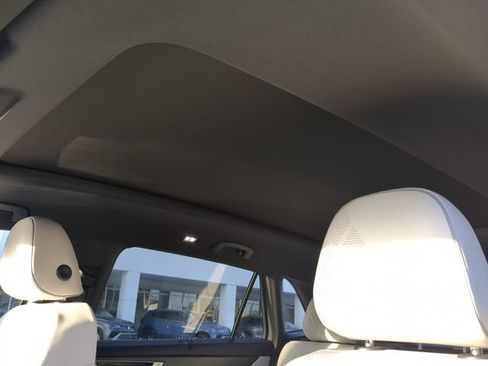 New 2026 Volkswagen Atlas Cross Sport SEL Premium R-Line image 22