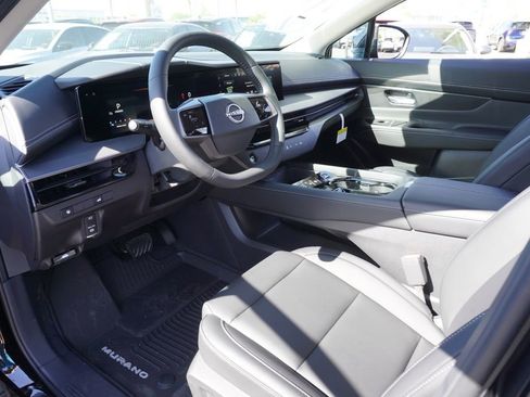 Certified 2025 Nissan Murano SV image 16