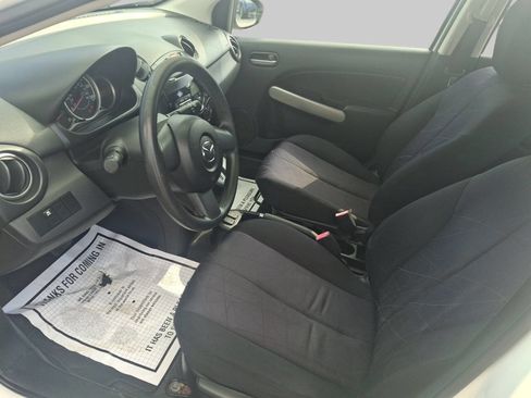 Used 2014 MAZDA MAZDA2 Sport image 9