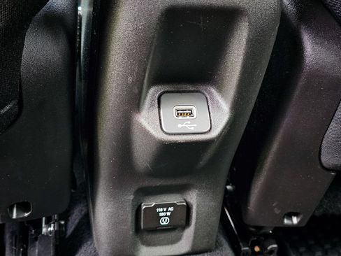 Certified 2022 Jeep Renegade Altitude w/ Convenience Group AWD/4WD image 34