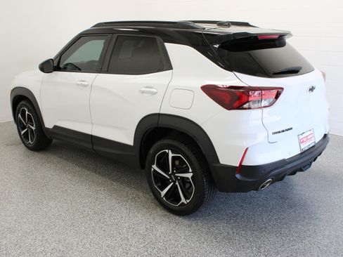 Used 2023 Chevrolet TrailBlazer RS w/ Convenience Package FWD image 9
