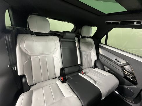 Used 2025 Land Rover Range Rover Sport Dynamic SE image 22