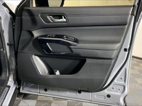 New 2026 Nissan Pathfinder Platinum w/ Cargo Package image 24