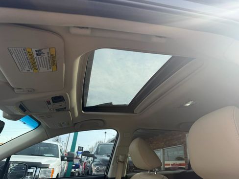 Used 2019 Subaru Outback 2.5i Limited w/ Popular Package #2 image 17