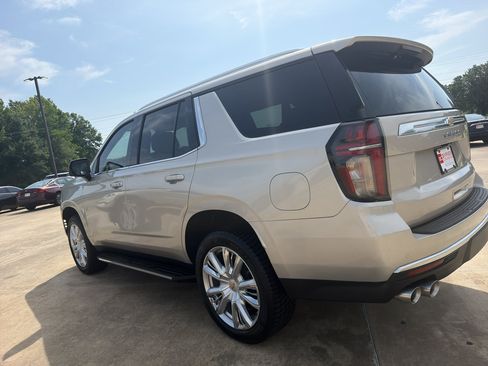 Used 2022 Chevrolet Tahoe High Country w/ Max Trailering Package RWD image 6