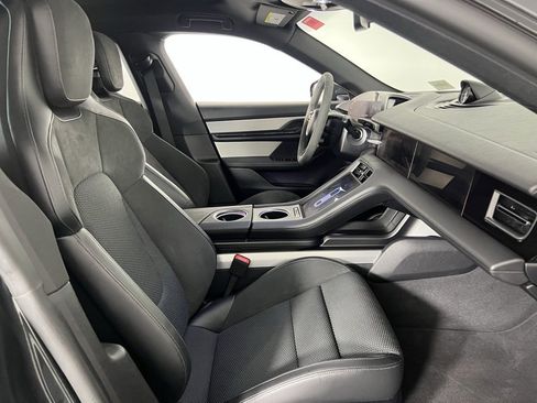 Used 2024 Porsche Taycan 4S image 34