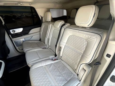 Used 2022 Lincoln Navigator Black Label image 27