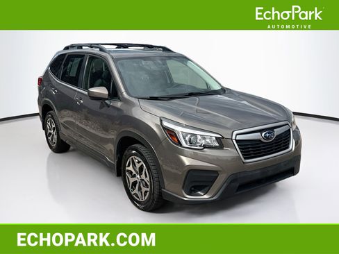 Used 2020 Subaru Forester Premium AWD/4WD image 1