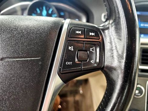 Used 2015 Volvo S60 T5 Premier Plus image 12