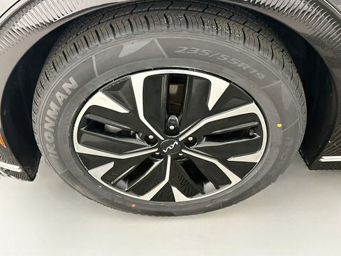Used 2022 Kia EV6 GT-Line AWD/4WD image 11