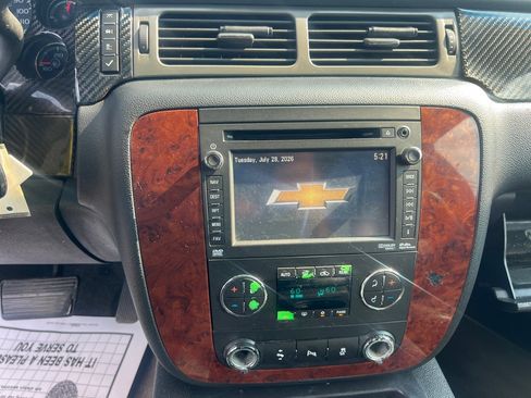 Used 2012 Chevrolet Tahoe LT AWD/4WD image 33