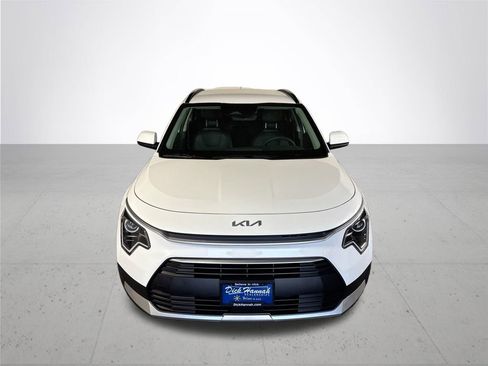 New 2026 Kia Niro EX FWD image 3