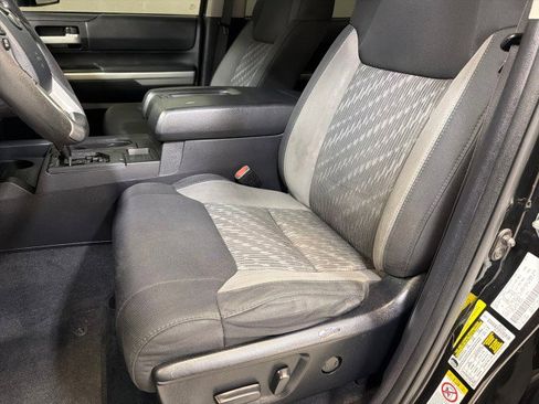 Used 2019 Toyota Tundra SR5 w/ SR5 Upgrade Package image 17