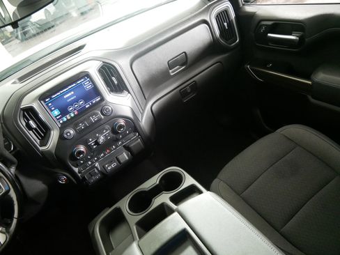 Certified 2019 Chevrolet Silverado 1500 LT w/ All-Star Edition AWD/4WD image 11