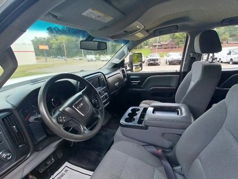 Used 2018 GMC Sierra 3500 2WD Double Cab w/ Sierra Convenience Package image 11