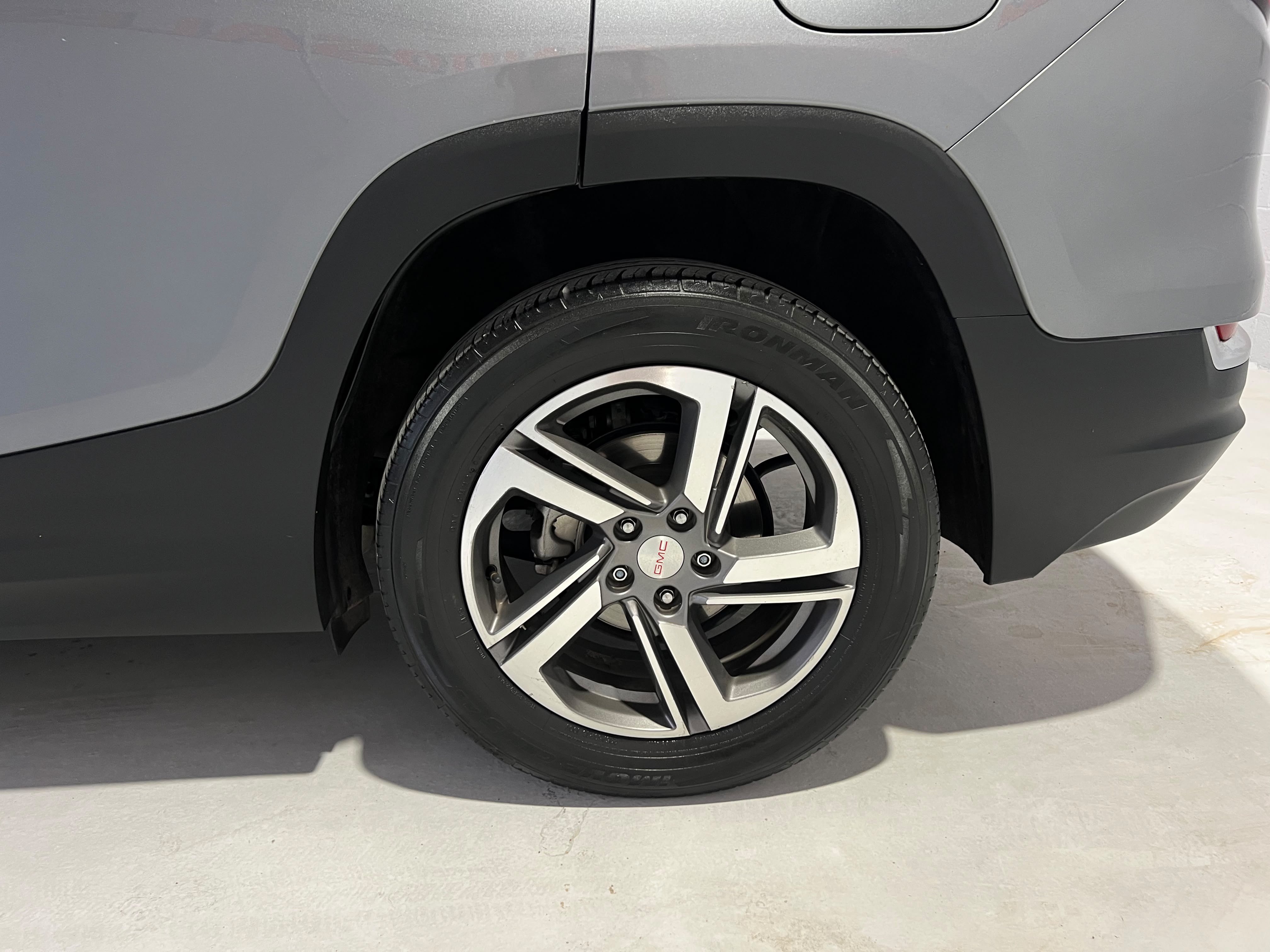 Used 2020 GMC Terrain SLT FWD image 26