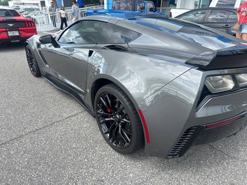 Used 2016 Chevrolet Corvette Z06 w/ 2LZ Preferred Equipment Group RWD image 7