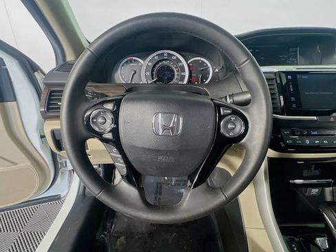 Used 2016 Honda Accord EX-L image 16