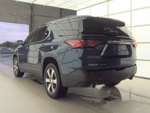 Used 2023 Chevrolet Traverse LT w/ LT Premium Package AWD/4WD image 2