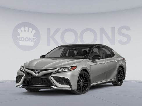 Used 2021 Toyota Camry XSE w/ Navigation Package FWD image 1