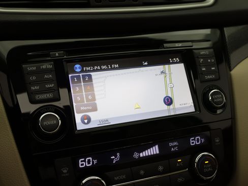Used 2016 Nissan Rogue SL w/ SL Premium Package FWD image 6