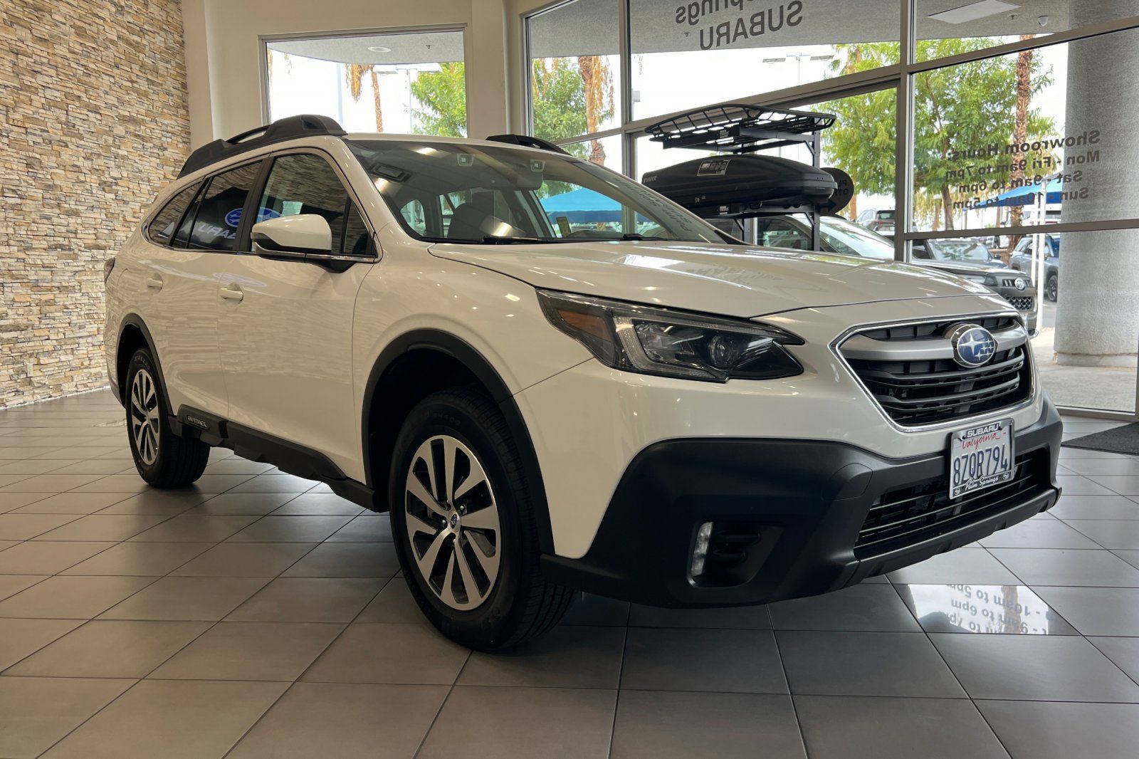 Used 2022 Subaru Outback Premium w/ Popular Package #1 AWD/4WD image 7