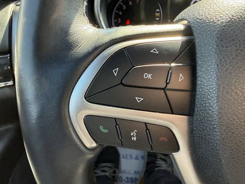 Used 2018 Jeep Grand Cherokee Overland image 23