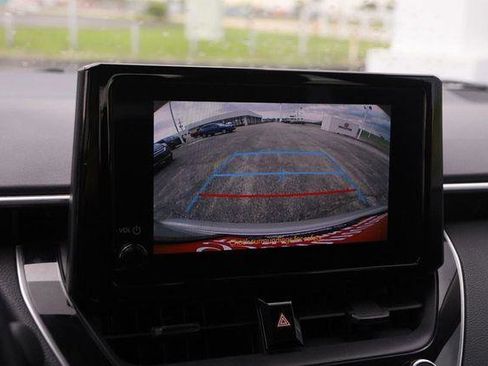 Used 2024 Toyota Corolla LE FWD image 16