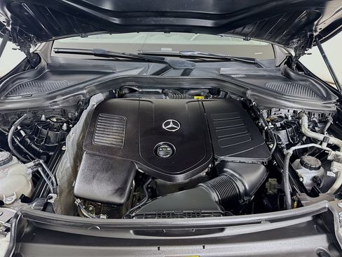 Used 2023 Mercedes-Benz GLC 300 4MATIC image 33