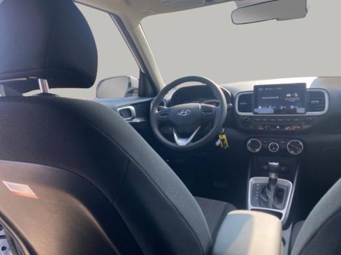 New 2026 Hyundai Venue SE image 14