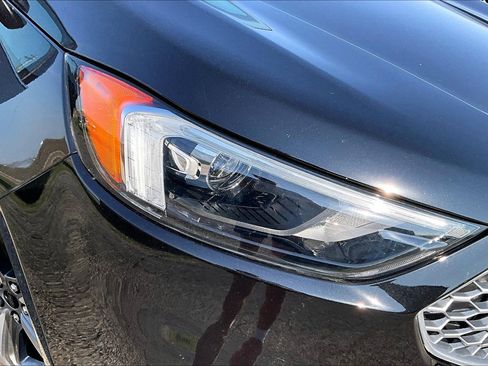 Used 2024 Ford Edge SEL w/ Convenience Package image 27