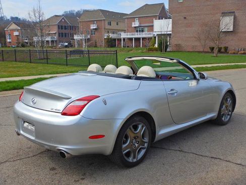 Used 2007 Lexus SC 430 Convertible image 4