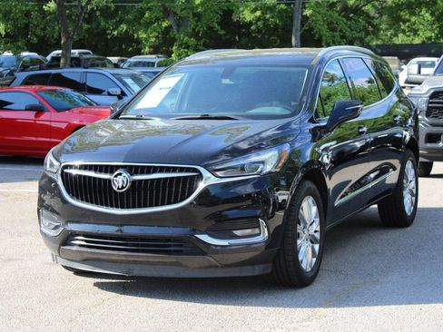 Used 2019 Buick Enclave Essence FWD image 3