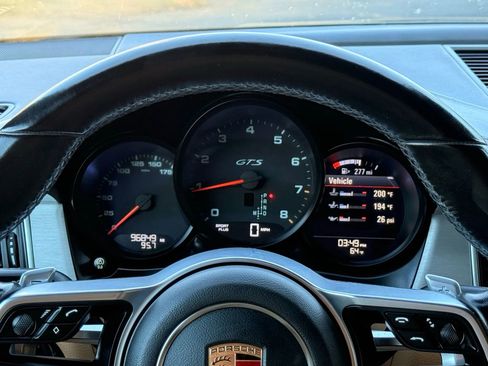 Used 2017 Porsche Macan GTS image 44