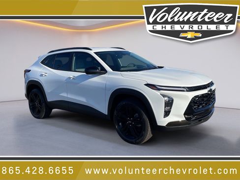 New 2026 Chevrolet Trax ACTIV w/ Driver Confidence Package image 1