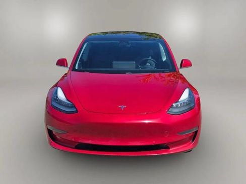 Used 2018 Tesla Model 3 Long Range RWD image 2