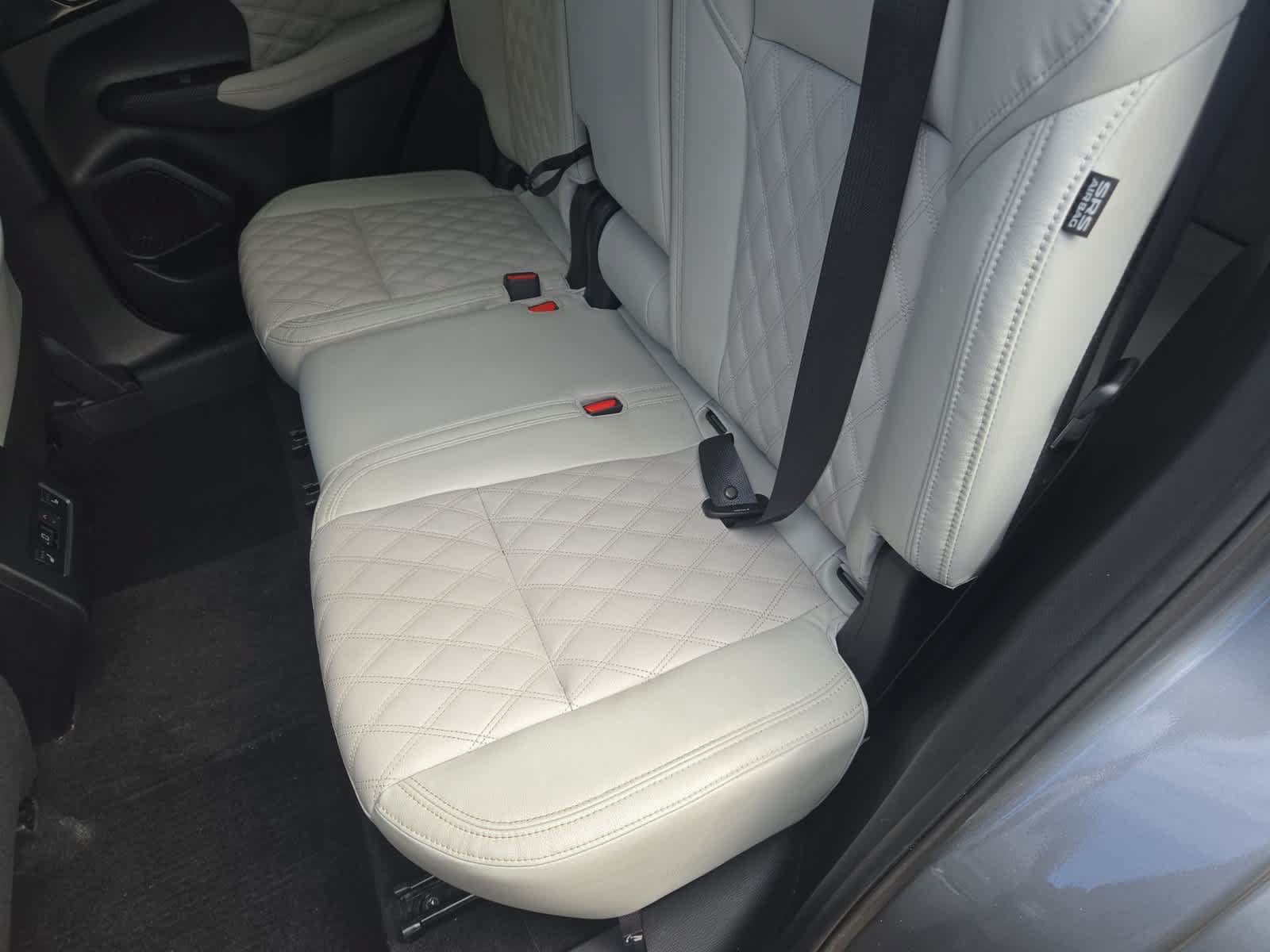 Used 2024 Mitsubishi Outlander SEL FWD image 19