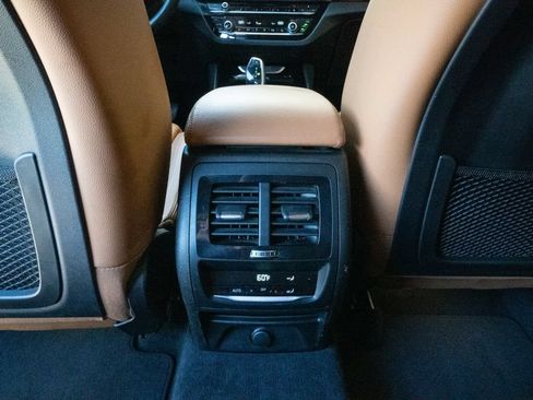 Used 2019 BMW X3 xDrive30i w/ Driving Assistance Package AWD/4WD image 18