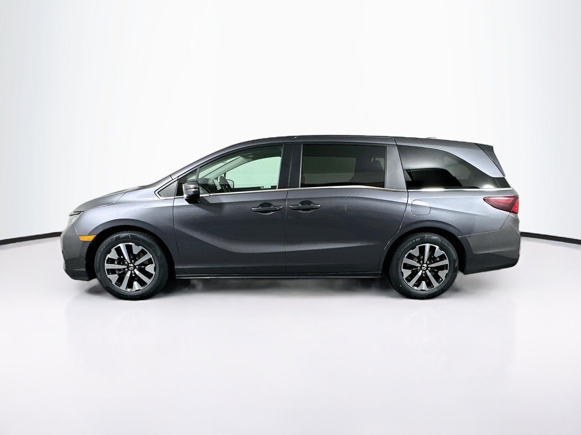 Used 2025 Honda Odyssey EX-L image 4