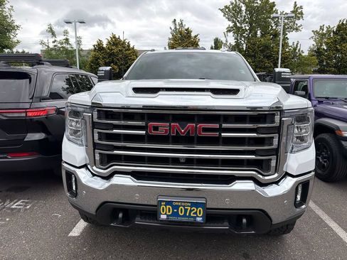 Used 2023 GMC Sierra 3500 SLT w/ SLT Premium Package AWD/4WD image 19