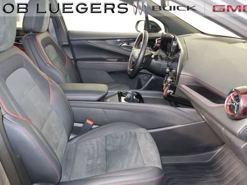 Certified 2024 Chevrolet Blazer EV RS AWD/4WD image 20