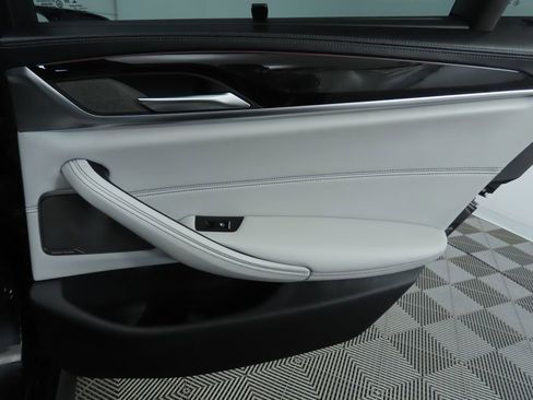 Used 2022 BMW M5 w/ Competition Package image 28