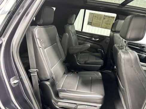 Used 2023 GMC Yukon Denali AWD/4WD image 28