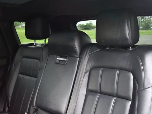 Used 2020 Land Rover Range Rover Sport SE image 23