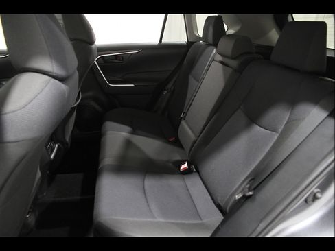 Used 2025 Toyota RAV4 LE AWD/4WD image 20