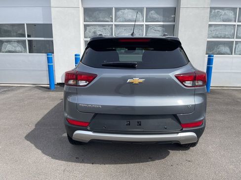 Used 2022 Chevrolet TrailBlazer LT w/ Driver Confidence Package image 6