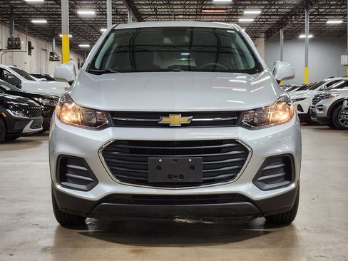 Used 2022 Chevrolet Trax LS w/ Tint and Cruise Package image 2