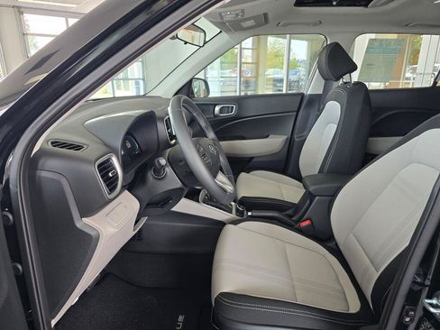 New 2026 Hyundai Venue SEL FWD image 14
