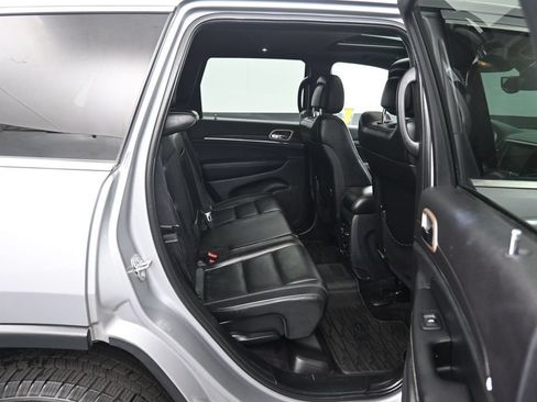 Used 2017 Jeep Grand Cherokee Limited AWD/4WD image 37